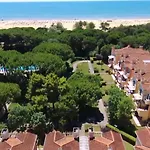 Seafront With Shared Pool Apartman Bibione