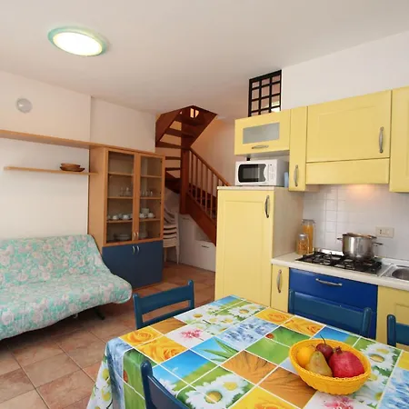 Apartment Seafront With Shared Pool Bibione